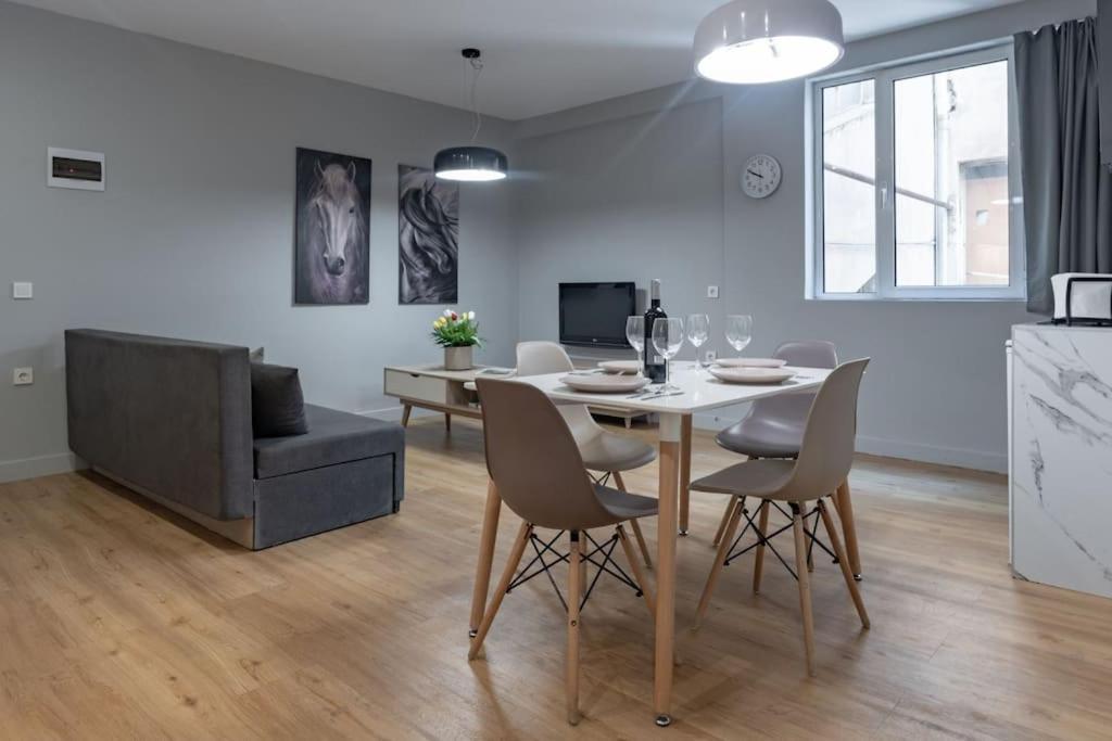 Modern, Quite 1-Bdr Apt 5 Min Walk To Acropolis Aten Exteriör bild